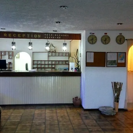 מלון Oasis Rhodes אפאנטו