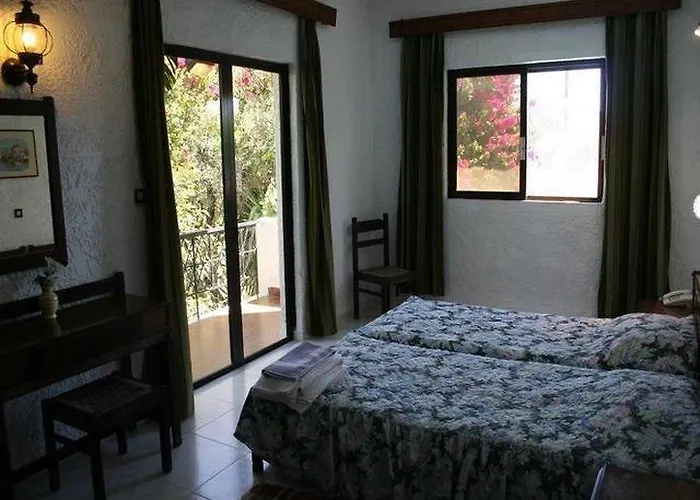 Hotel Oasis Rhodes 3*